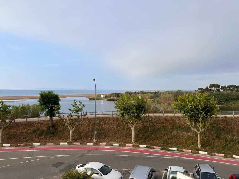 3Apartamento De Tres Habitaciones Empuriabrava Dış mekan fotoğraf